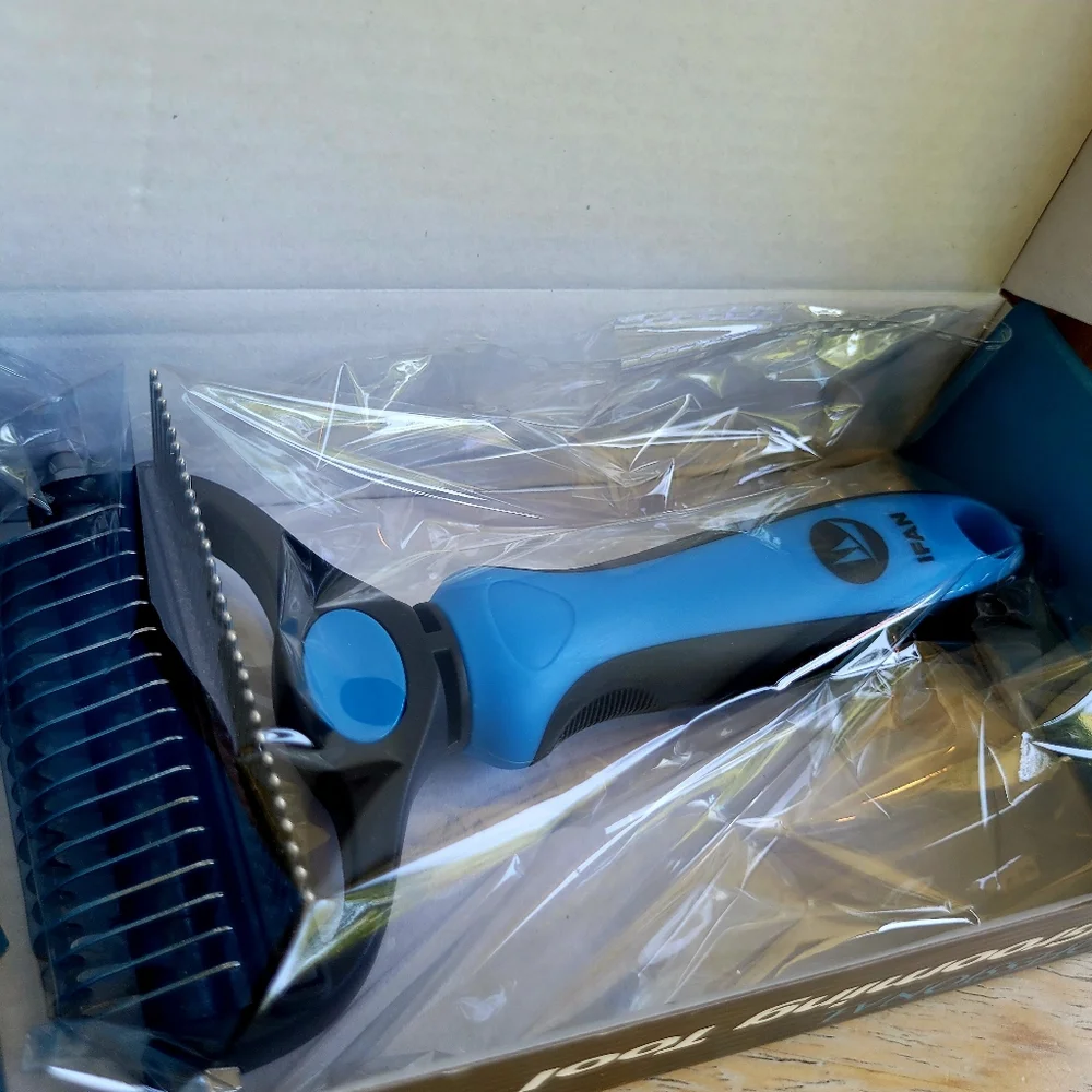 Pet Grooming Tool